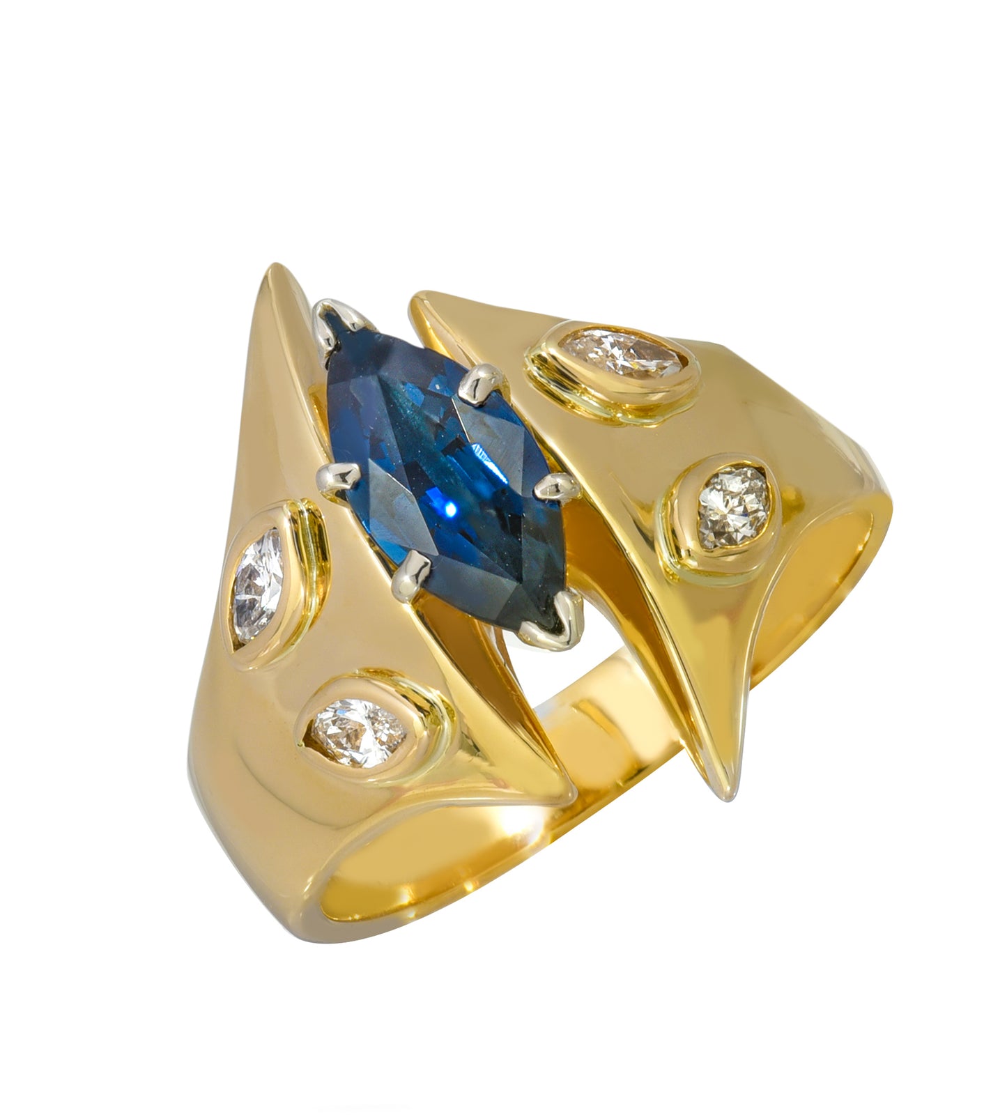 18K Sapphire Fashion Ring